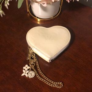 🌟RARE🌟LOUIS VUITTON Heart Shaped Coin Pouch